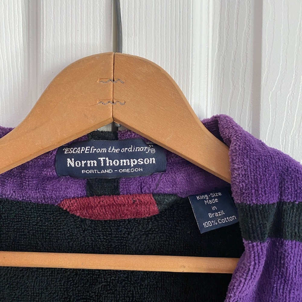 Rare Norm Thompson Vintage Robe Gem